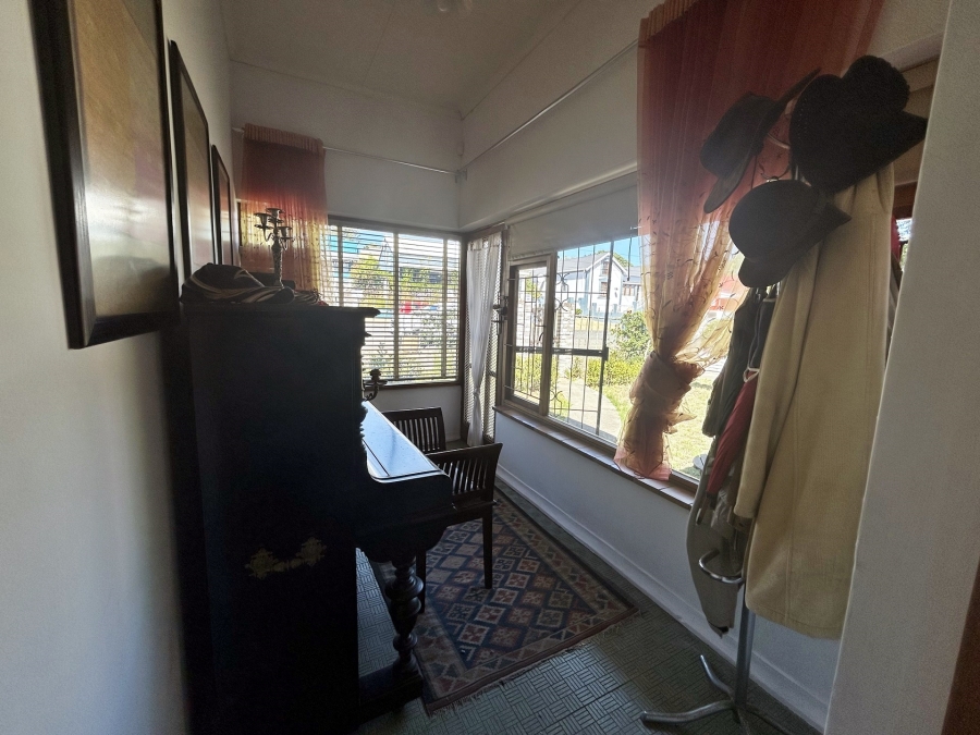 6 Bedroom Property for Sale in Napier Western Cape